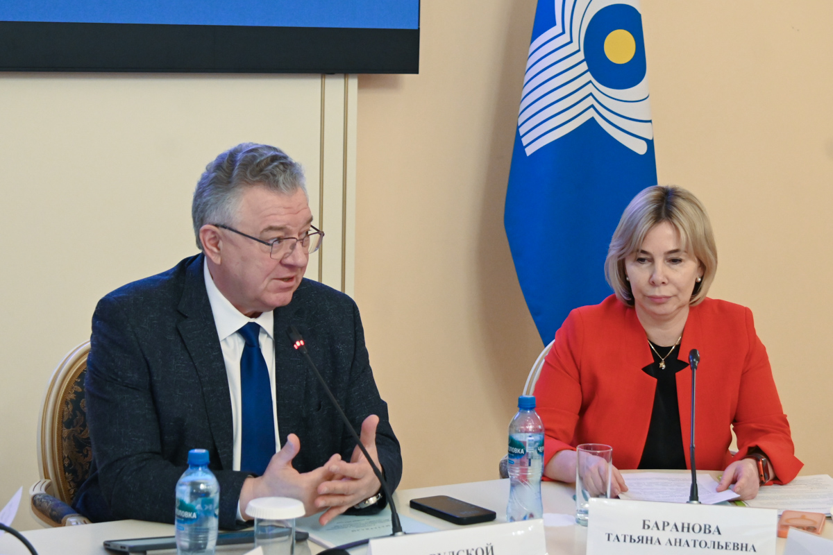 Одной из ключевых тем заседания стали рекомендации по правовому регулированию развития и использования систем искусственного интеллекта 