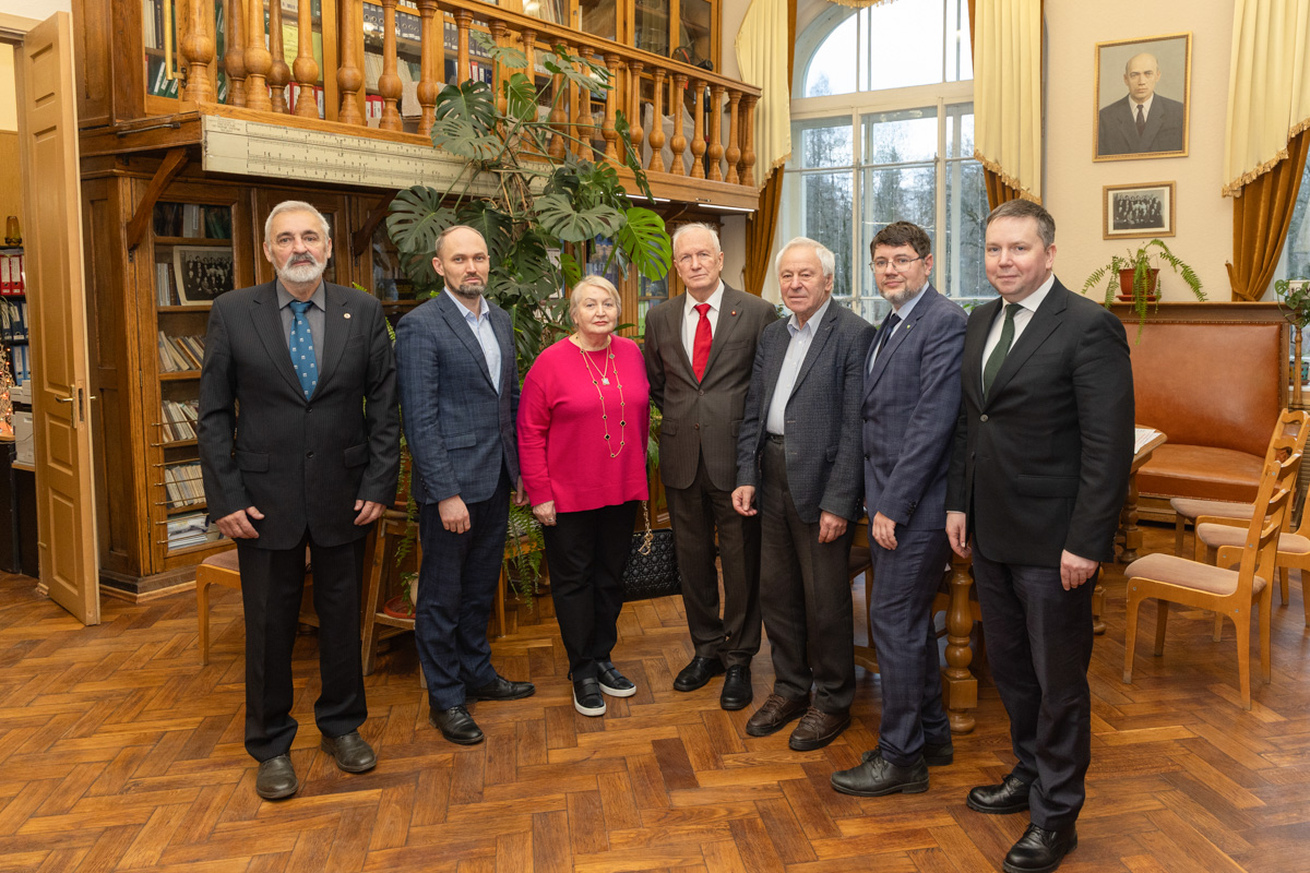 На экскурсии по Политеху