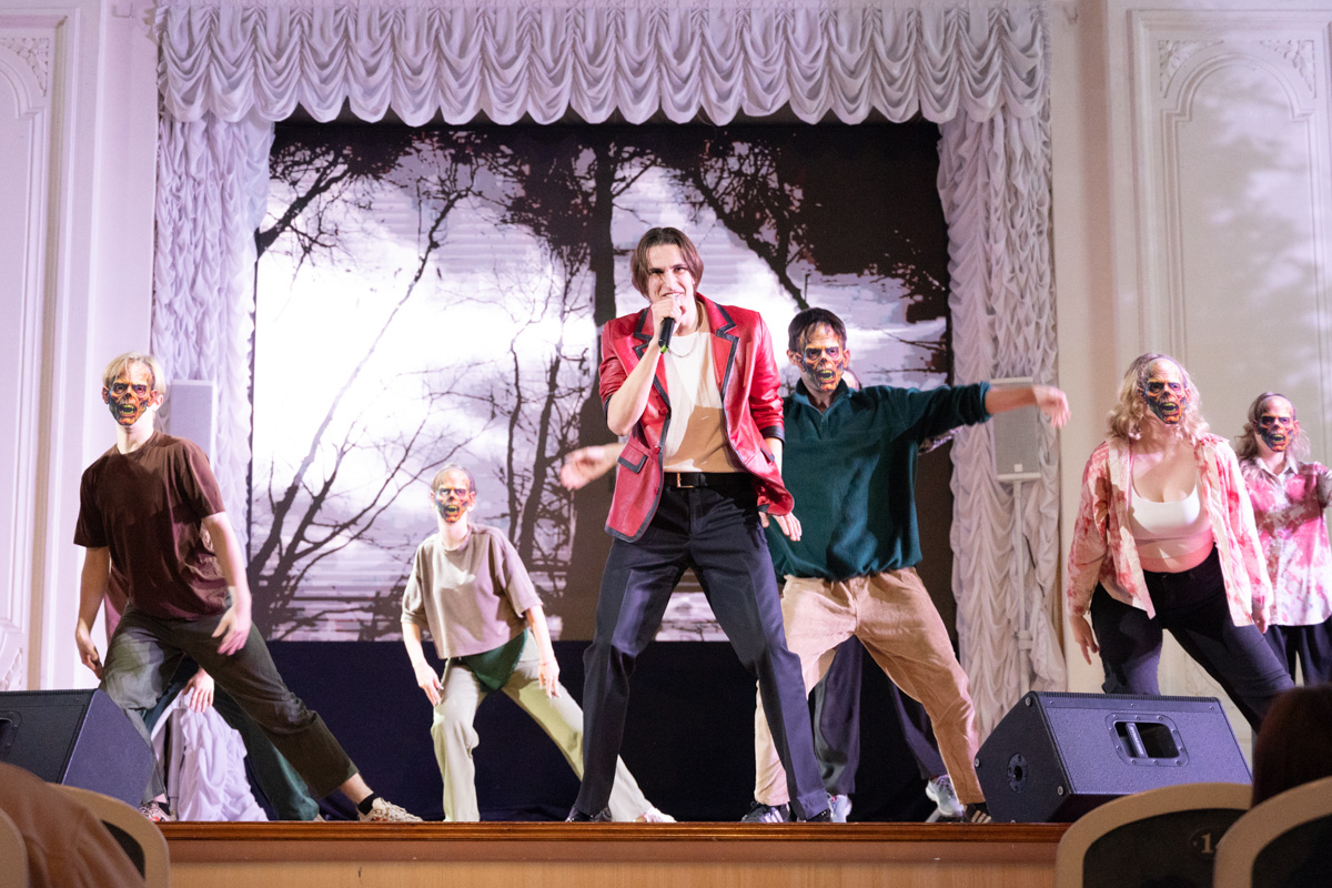 Вечер запомнился зрителям яркими и динамичными номерами 