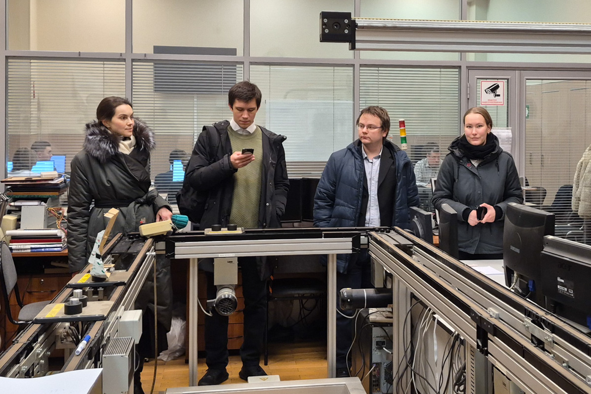 Визит включал и посещение ключевых лабораторных и исследовательских центров МГТУ 