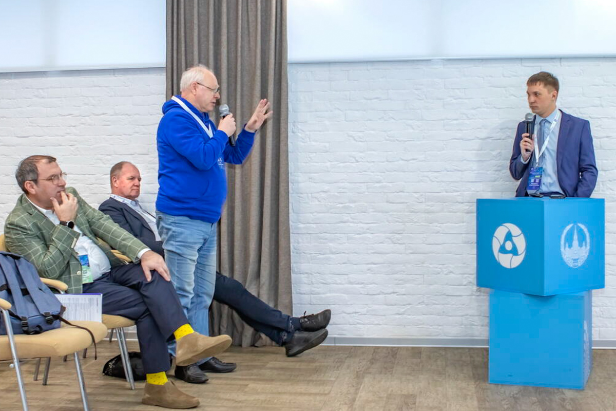 Выступление старшего научного сотрудника лаборатории «Вычислительная гидроаэроакустика и турбулентность» Передовой инженерной школы «Цифровой инжиниринг», выпускника кафедры гидроаэродинамики ФизМеха Алексея Матюшенко 