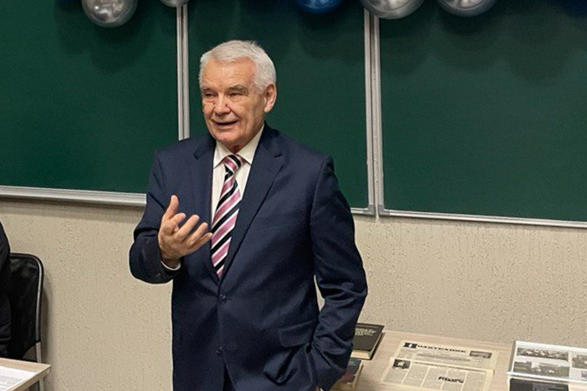 Виктор Андреевич Дуболазов 