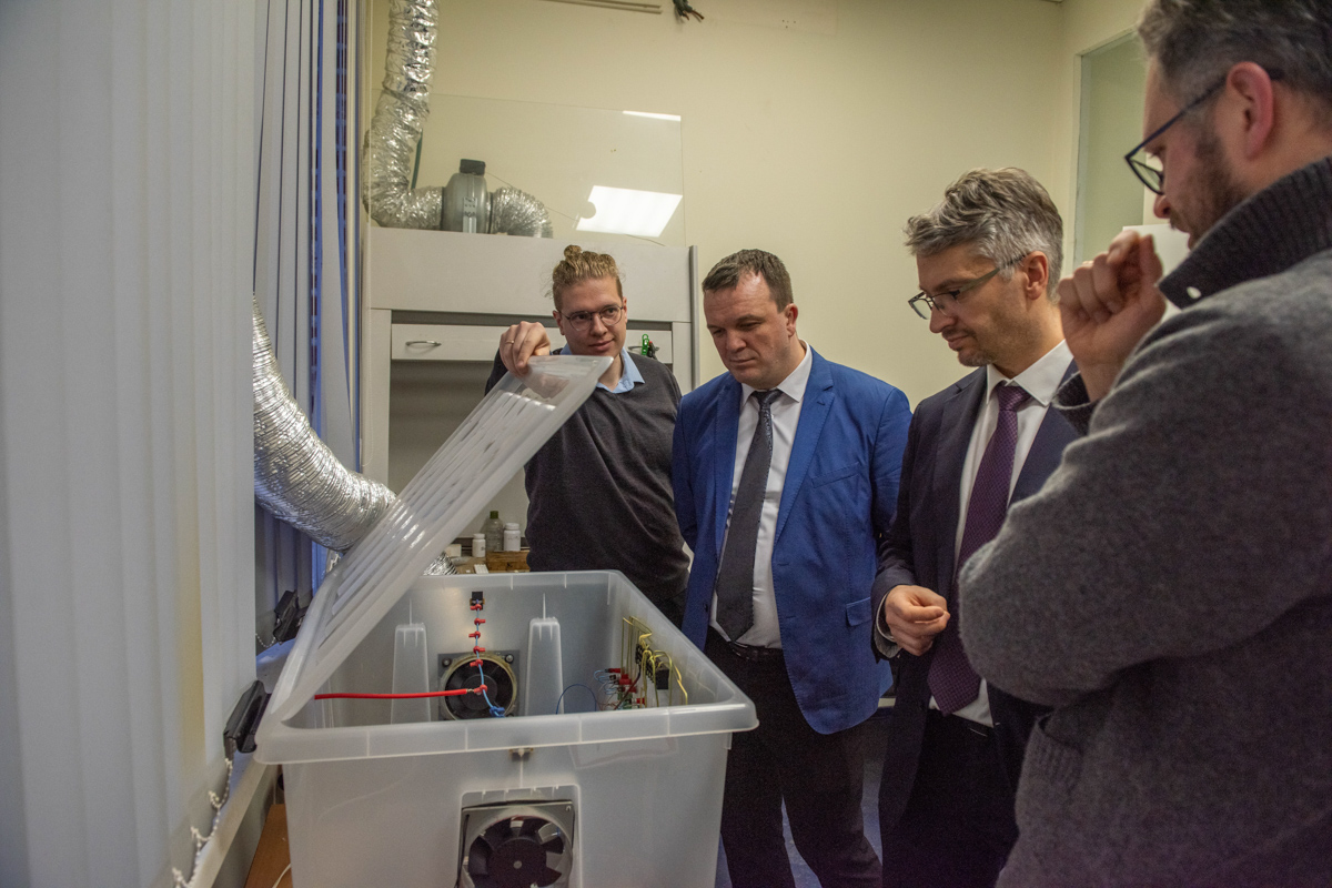 В обновлённом пространстве СКБ организованы рабочие места студентов, где они используют такие же программные комплексы, как инженеры и конструкторы «Силовых машин» 