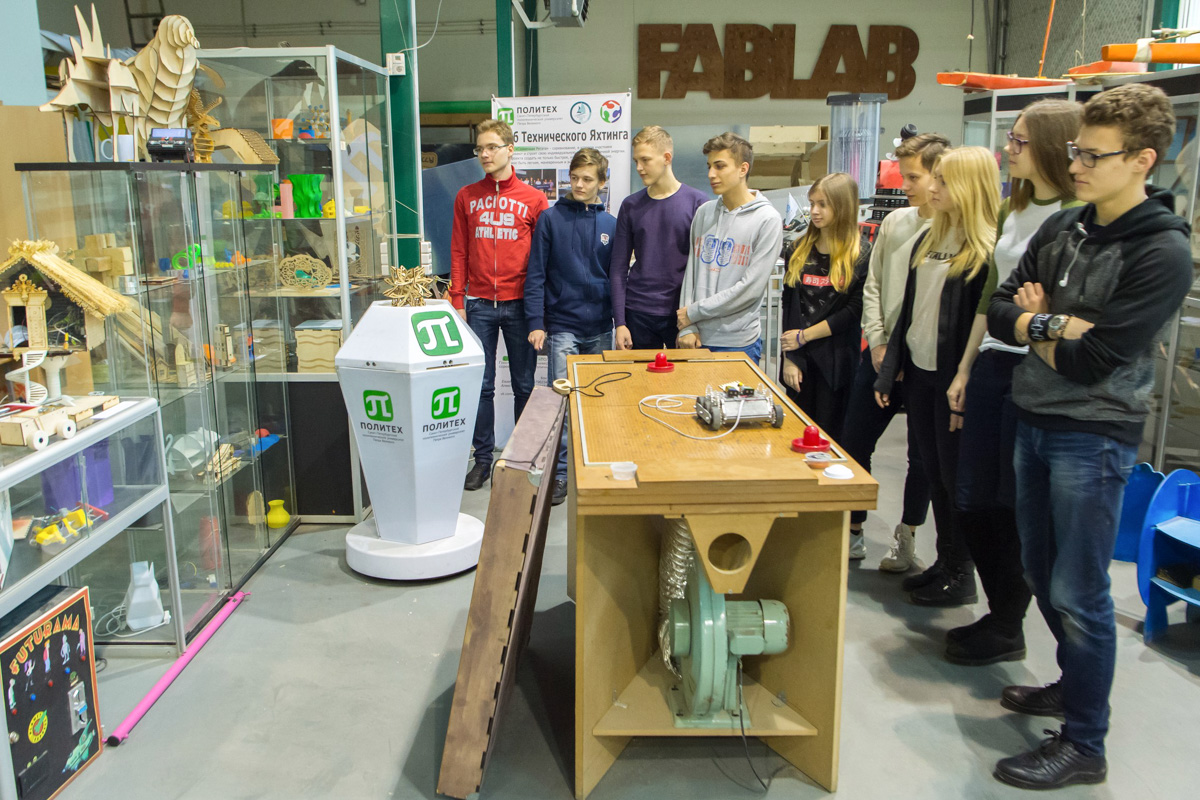 Лицеисты в Фаблаб Политех, 2017 год 