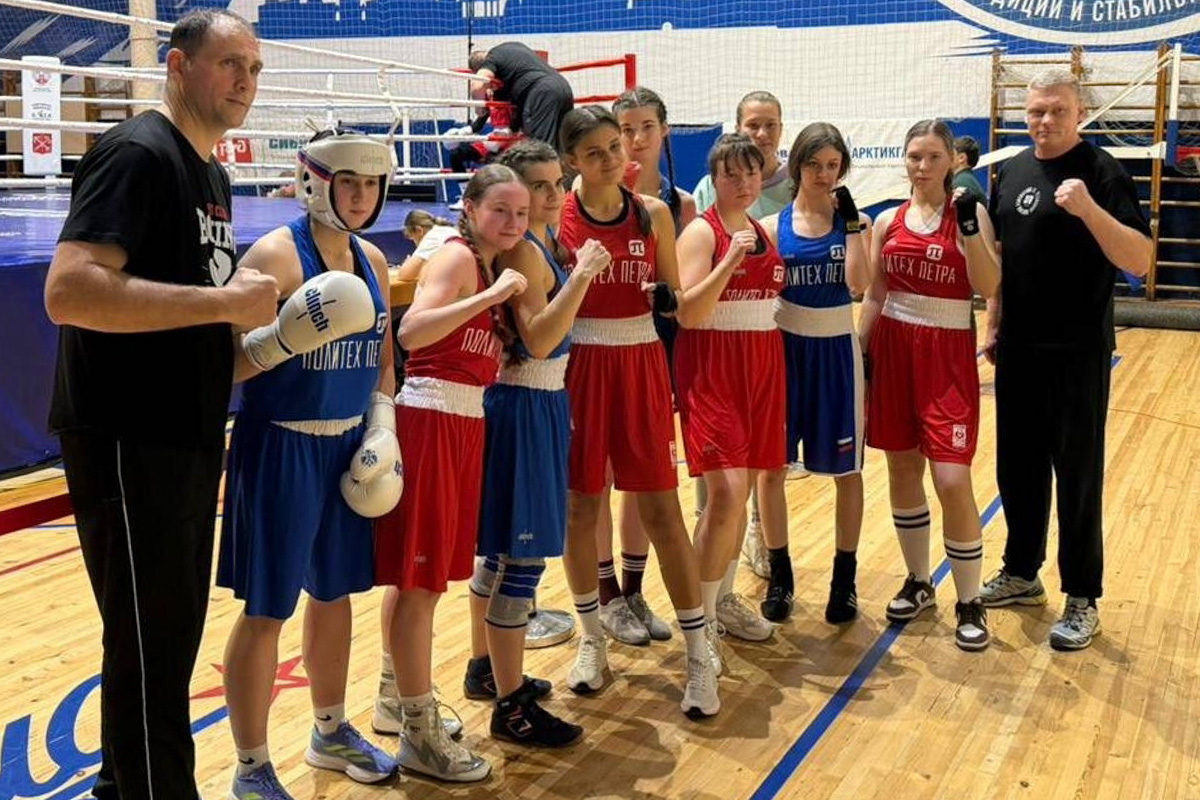 Сборная СПбПУ по боксу заняла 2-е командное место среди женщин 