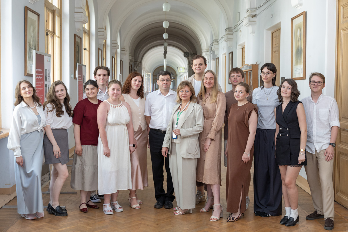 Приёмная комиссия 