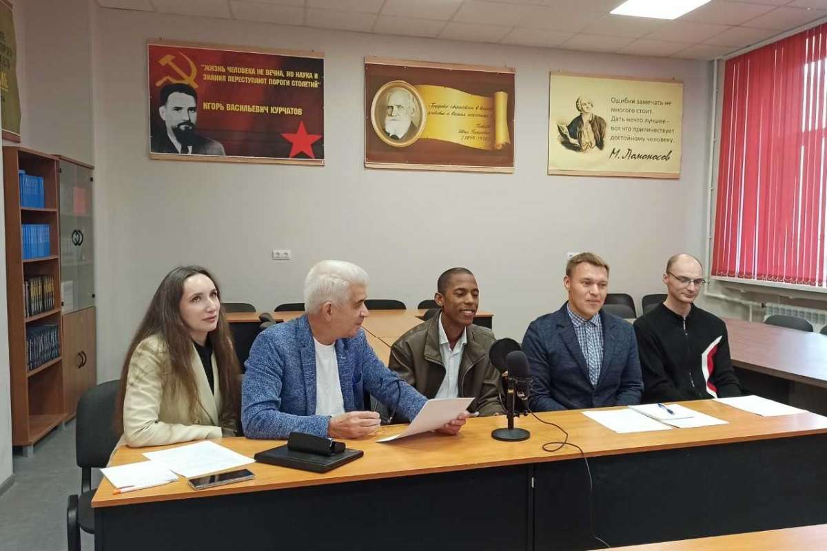 В октябре 2025 года делегация Технологического университета Гаваны «Хосе Антонио Эчеверриа» посетила Политех 