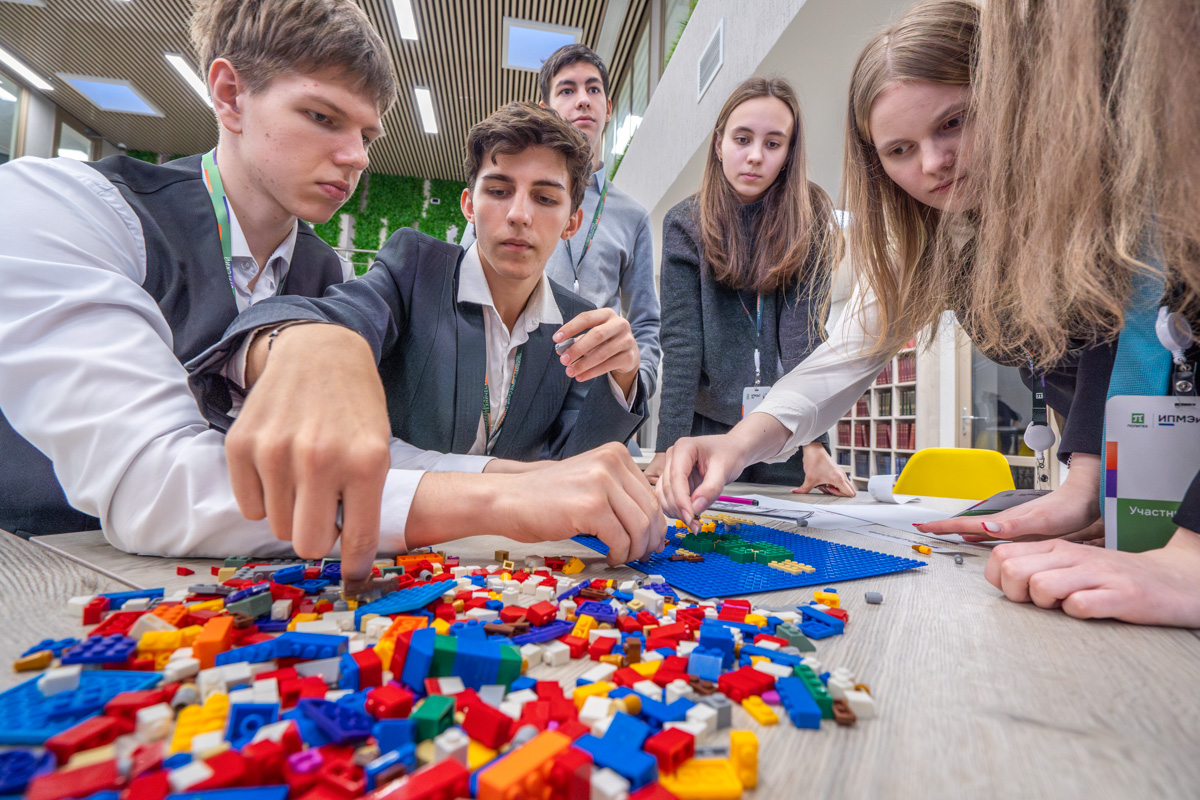 Интерактивный мастер-класс «LEGO-челлендж: Игра разума» 