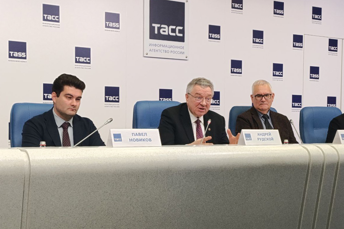 В пресс-центре ТАСС в Санкт-Петербурге состоялась пресс-конференция, приуроченная ко Дню российской науки и посвящённая исследованиям ведущих инженерных школ города и поддержке учёных 