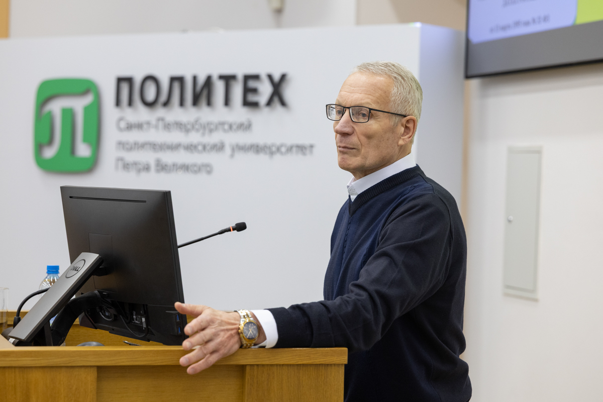 Преподаватель учебного центра «Аудит и Безопасность» Виктор Кислинских 