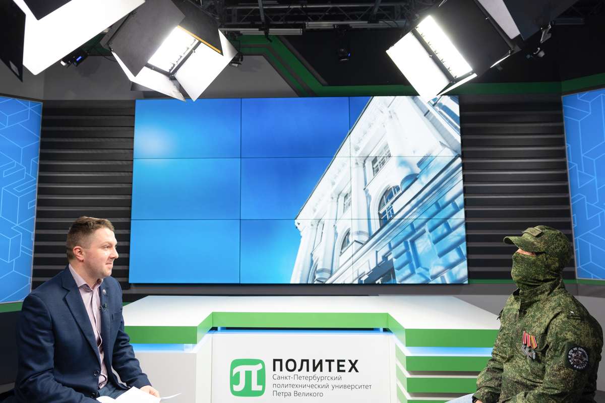 Иван Коломейцев взял интервью у оператора дронов 