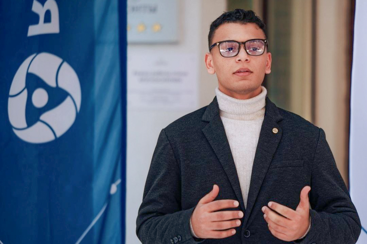 Анас Абухажрас 