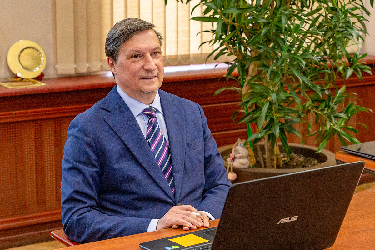 Дмитрий Арсеньев на заседании Совета Консорциума 