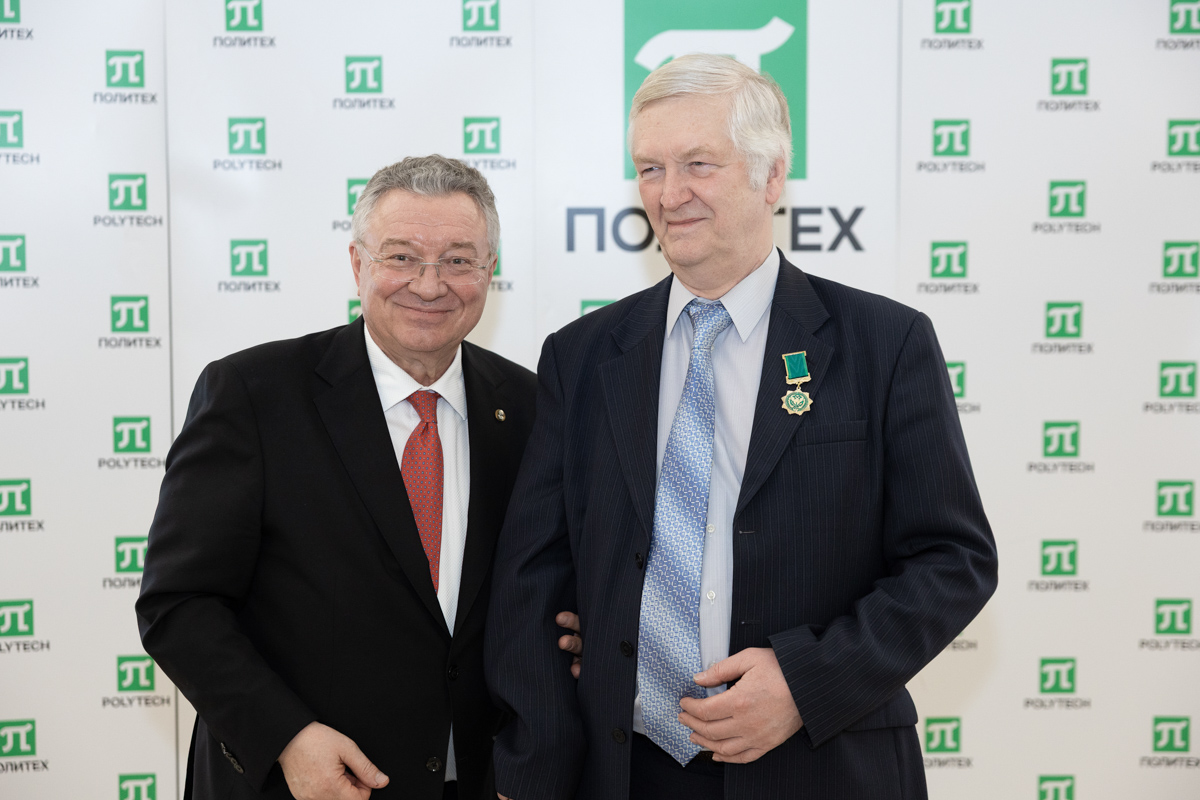 Профессор Высшей школы производственного менеджмента Института промышленного менеджмента, экономики и торговли Василий Макаров 