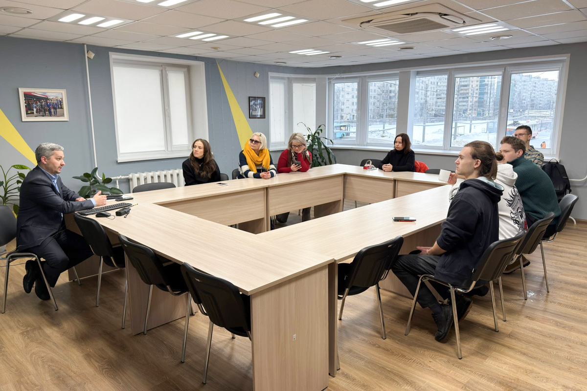 Ознакомление с принципами работы беспилотного трамвая и бортовых систем 