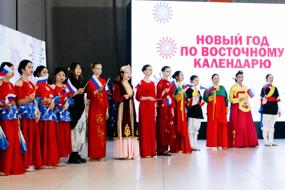 В концертной программе выступили студентки Гуманитарного института 