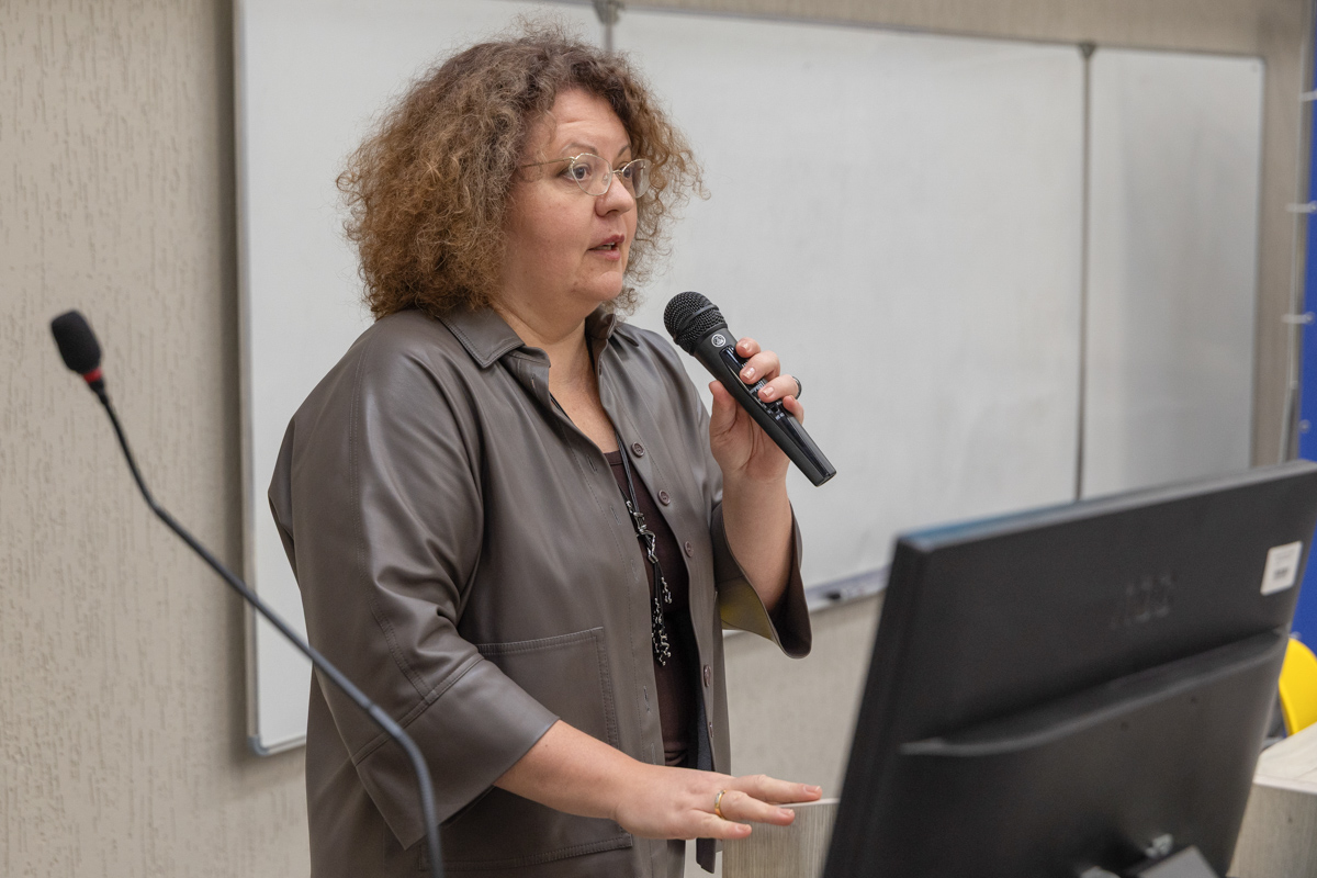 На мероприятии перед студентами выступили представили предприятий электронной промышленности 