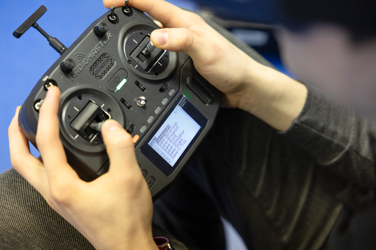 Полигон содержит всё необходимое для обучения и профессиональной подготовки спортсменов по гонкам дронов 