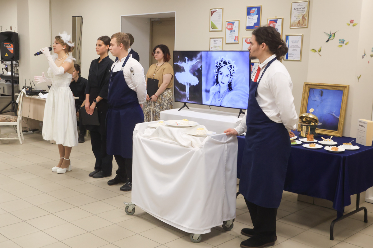 В Институте среднего профессионального образования СПбПУ состоялось культурно-гастрономическое событие, посвящённое петербургской кухне XIX – начала XX века
