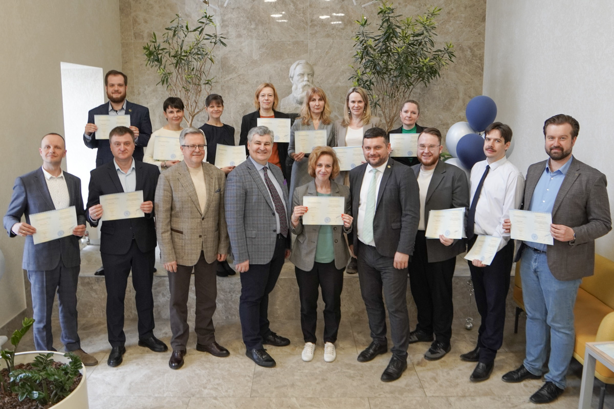 Преподаватели Высшей школы производственного менеджмента ИПМЭиТ получили дипломы о переподготовке НИТУ «МИСИС» 