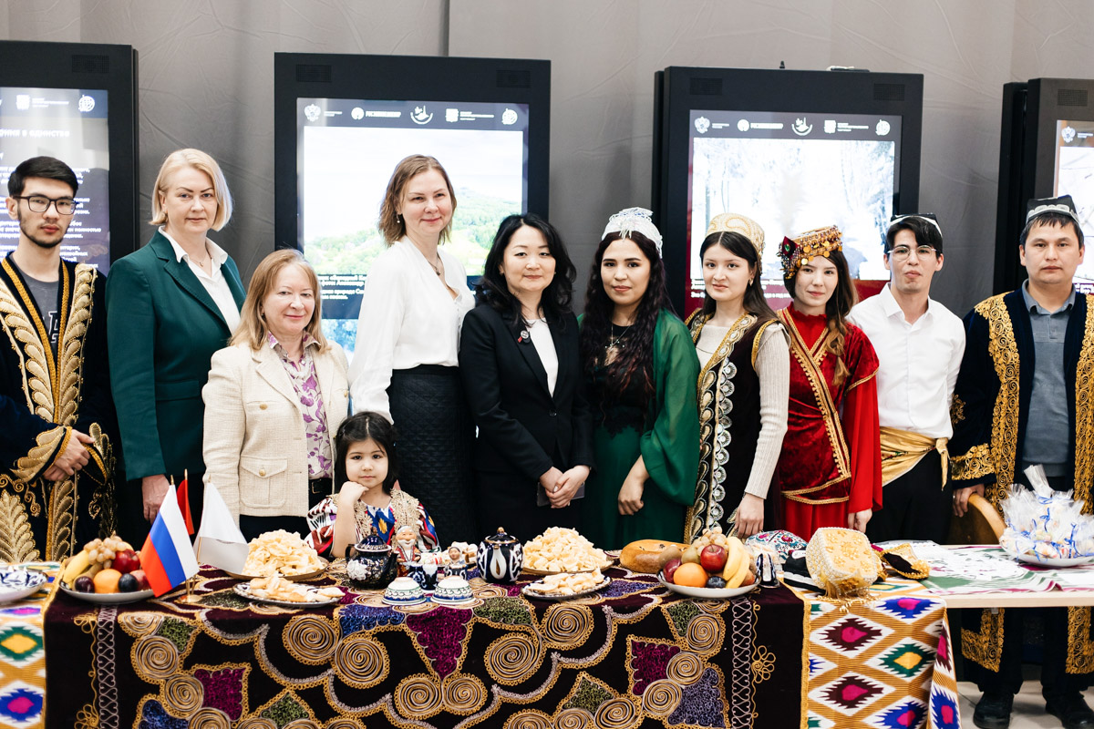 Стенд русской культуры 