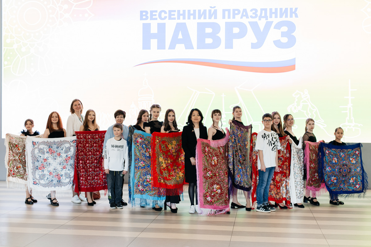 Студенты, преподаватели и гости вместе создали атмосферу радости и взаимопонимания 