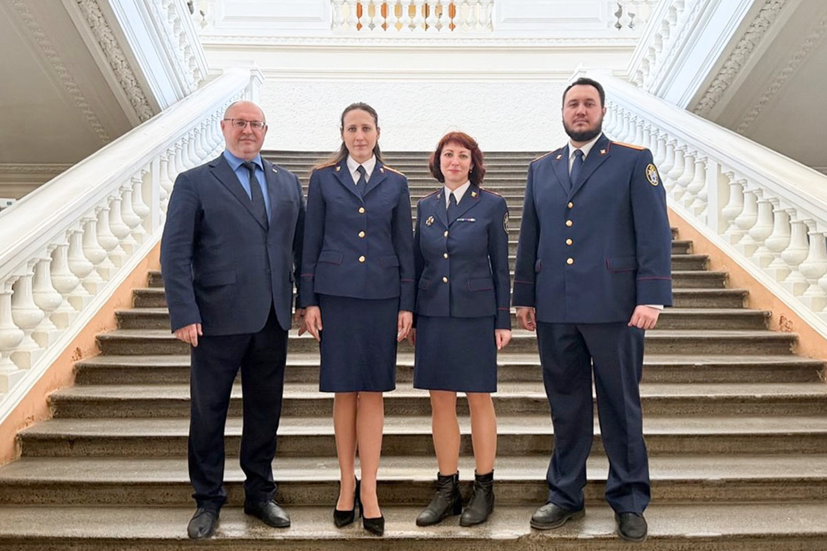 Офицеры ознакомились с новыми достижениями в области правовых исследований и экспертизы 