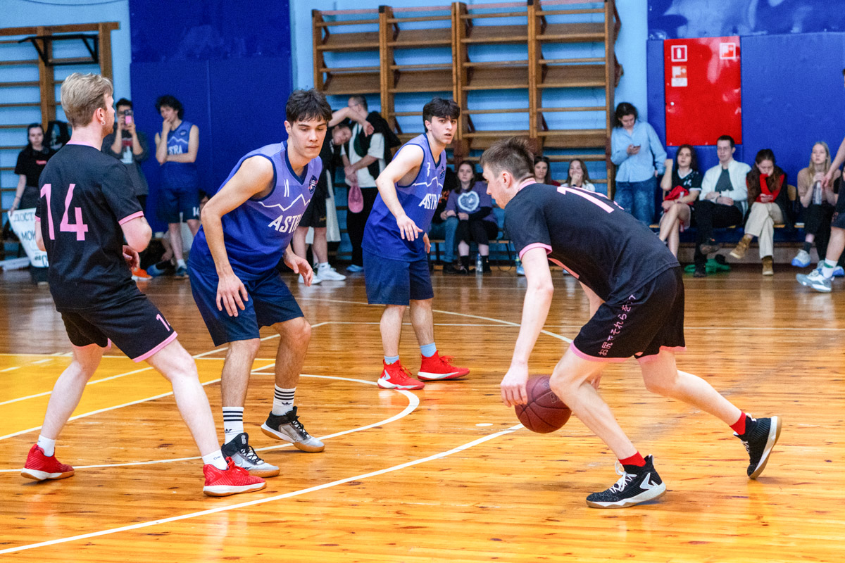 Отборочный этап прошёл в спортивном клубе «Грифон» 