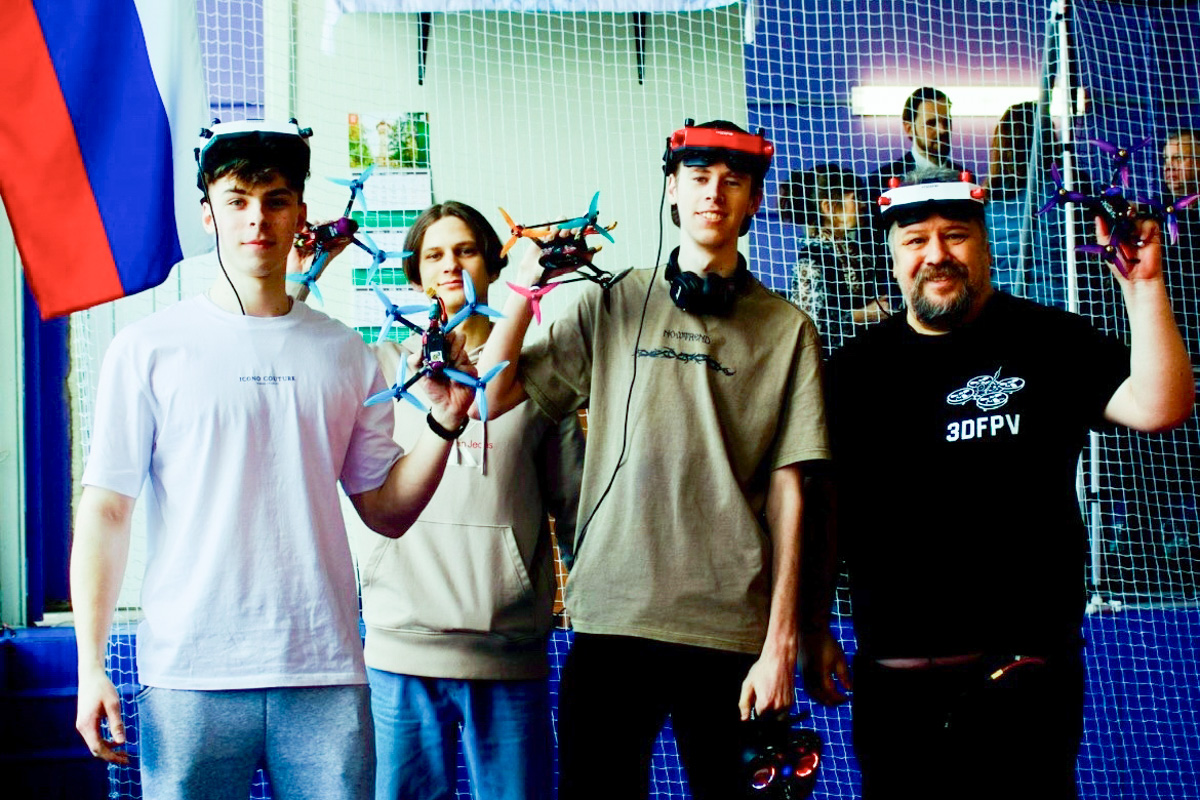 В Санкт-Петербургском политехническом университете Петра Великого состоялись соревнования по гонкам дронов «Поликап» 