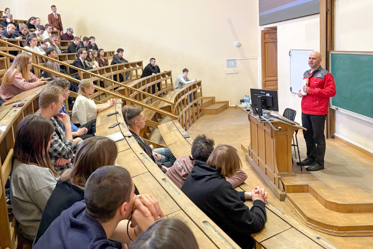 В Санкт-Петербургском политехническом университете Петра Великого состоялась первая лекция от Петербургского тракторного завода 