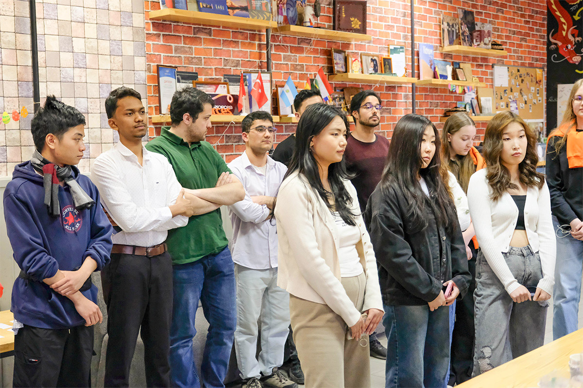 Для участников организовали несколько тематических станций 