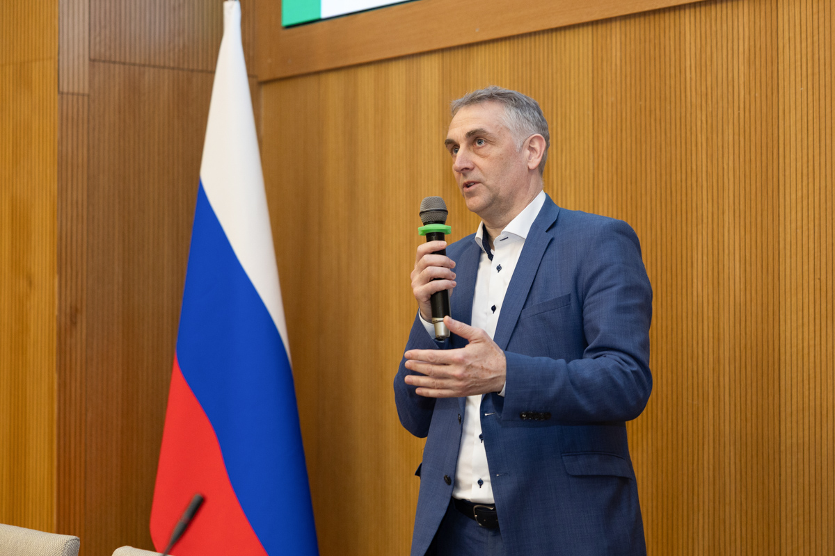 Виталий Сергеев 