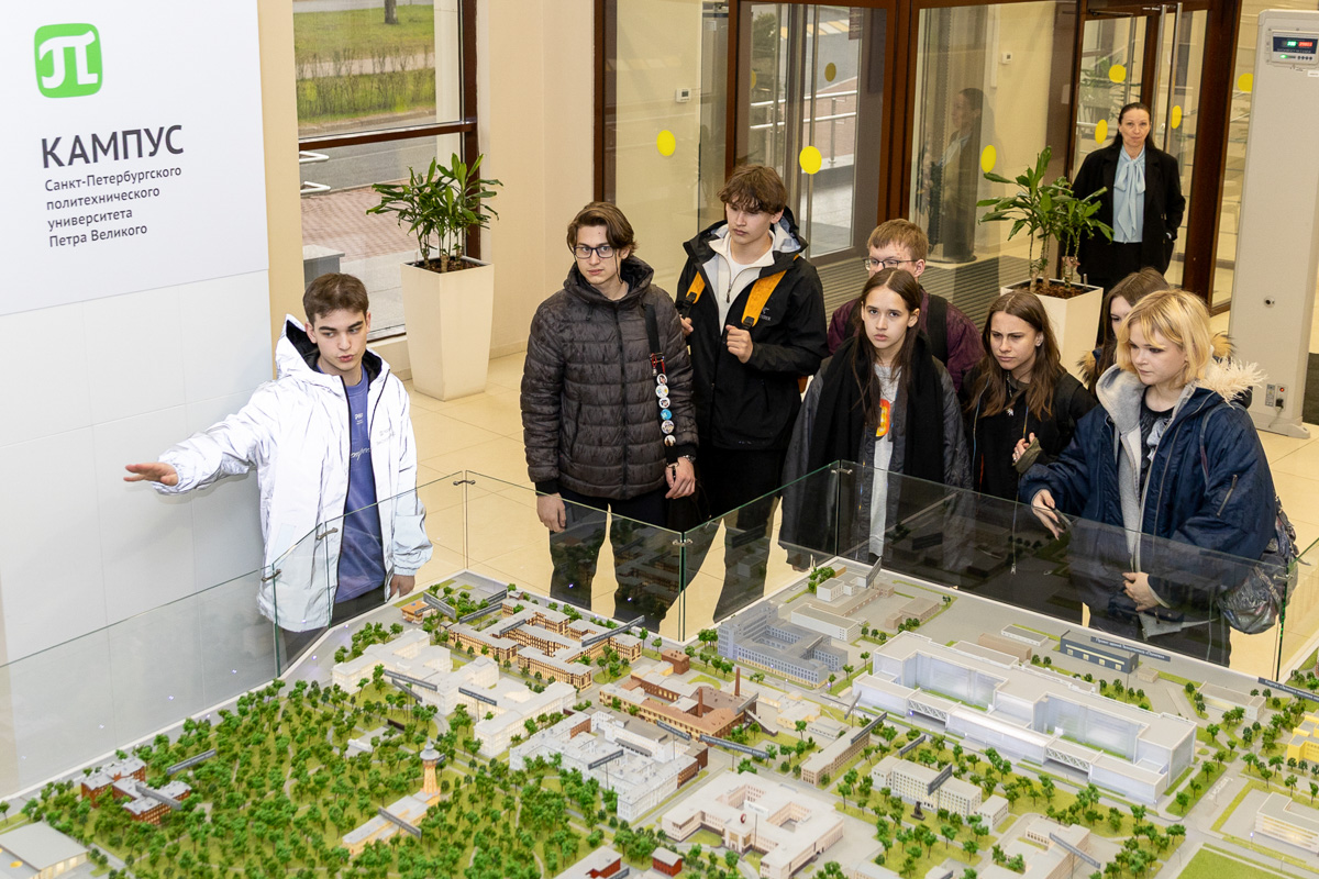 Экскурсия школьников 