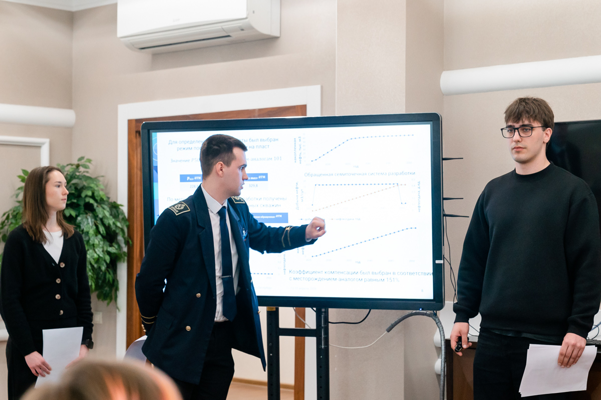 В чемпионате соперничали три ведущих вуза Санкт-Петербурга 