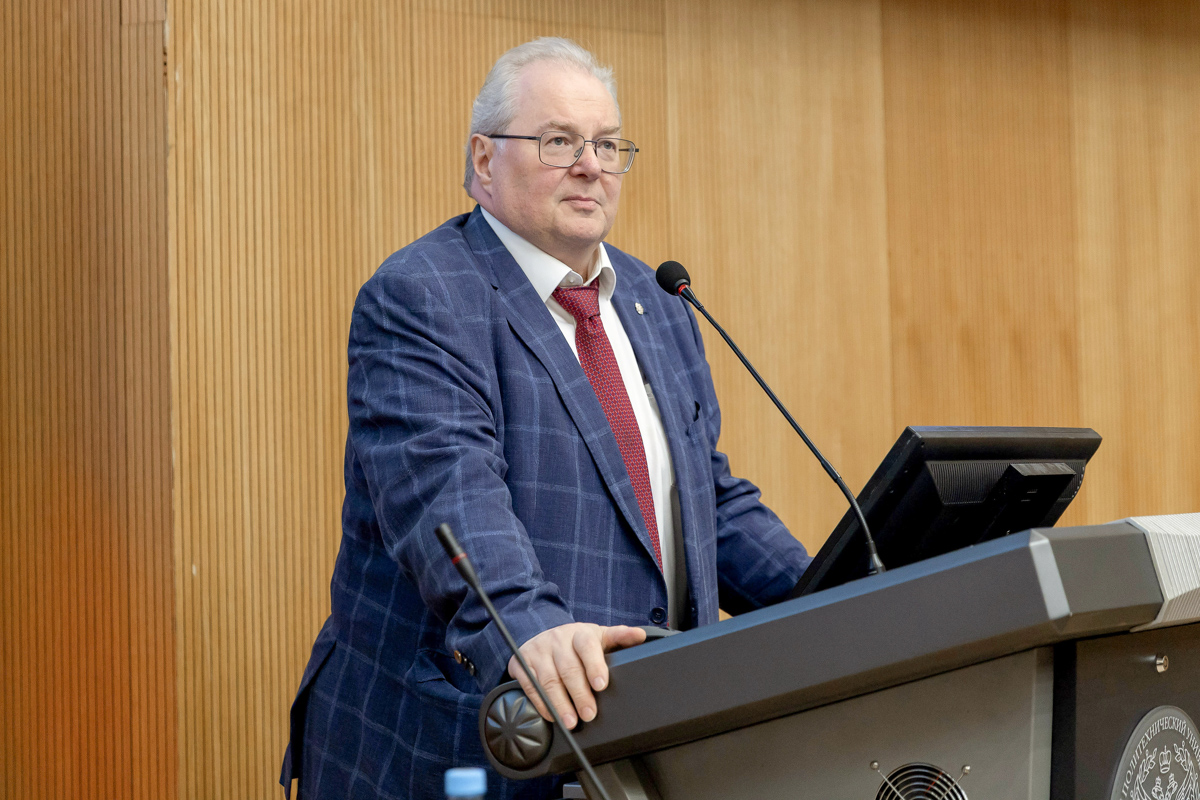 Директор ПИШ «Цифровой инжиниринг», главный конструктор СПбПУ по научно-технологическому направлению Алексей Боровков 