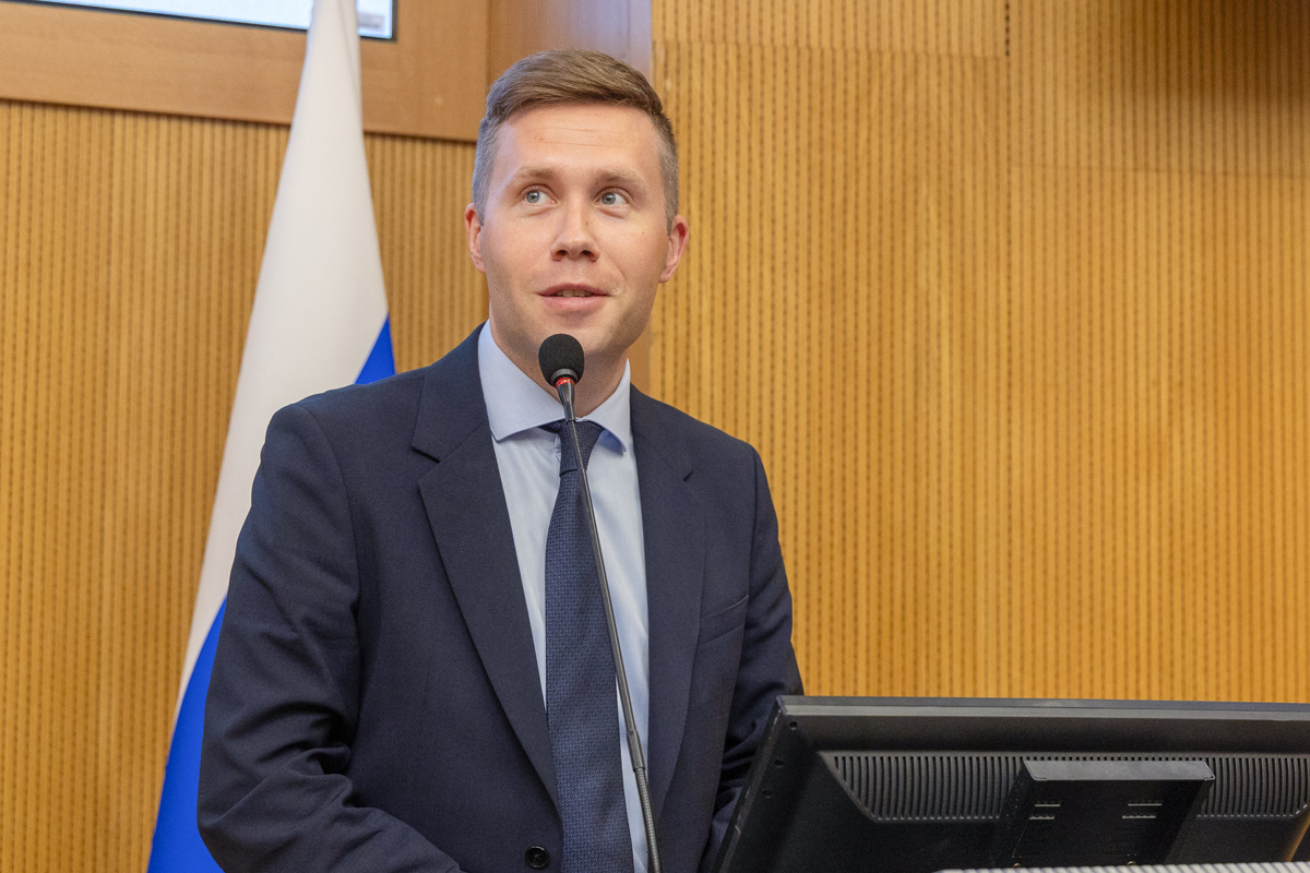 Проректор по информационной, молодёжной политике и безопасности СПбПУ Максим Пашоликов 