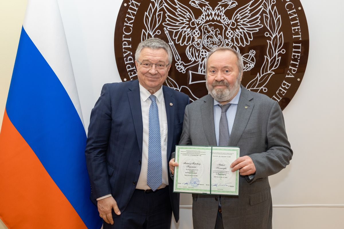 Диплом кандидата технических наук получил руководитель Северо-Западного межрегионального управления Росприроднадзора Михаил Козьминых Михаил Козьминых 