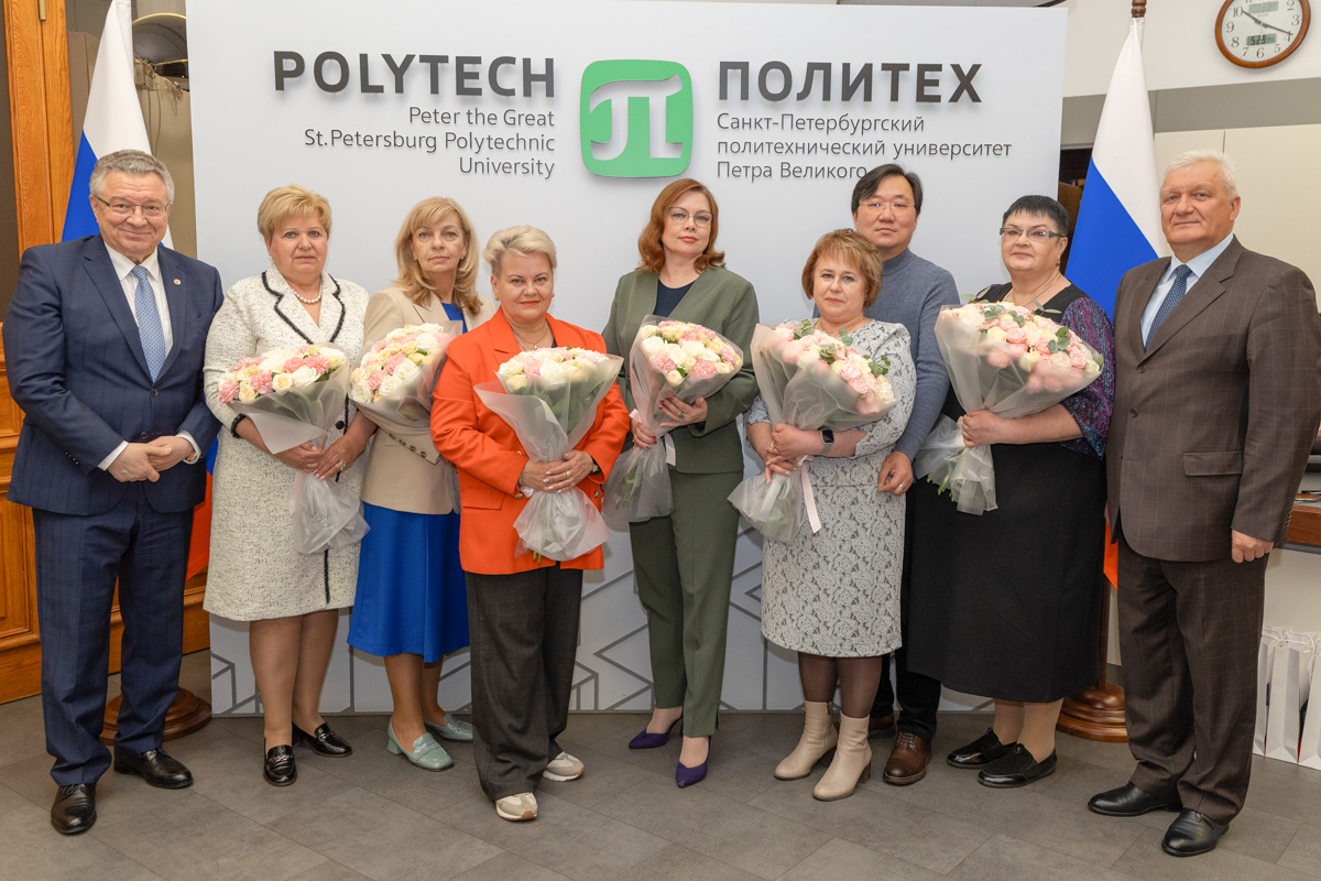 Санкт-Петербургский политехнический университет Петра Великого подписал трёхстороннее соглашение с Управлением Федеральной налоговой службы по Санкт-Петербургу и семью школами города 