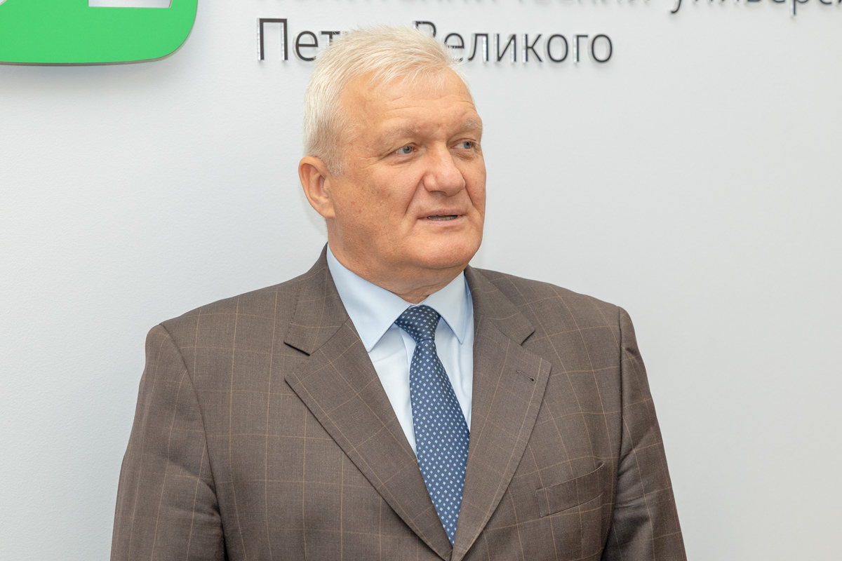 Руководитель УФНС по Санкт-Петербургу Александр Гнедых 