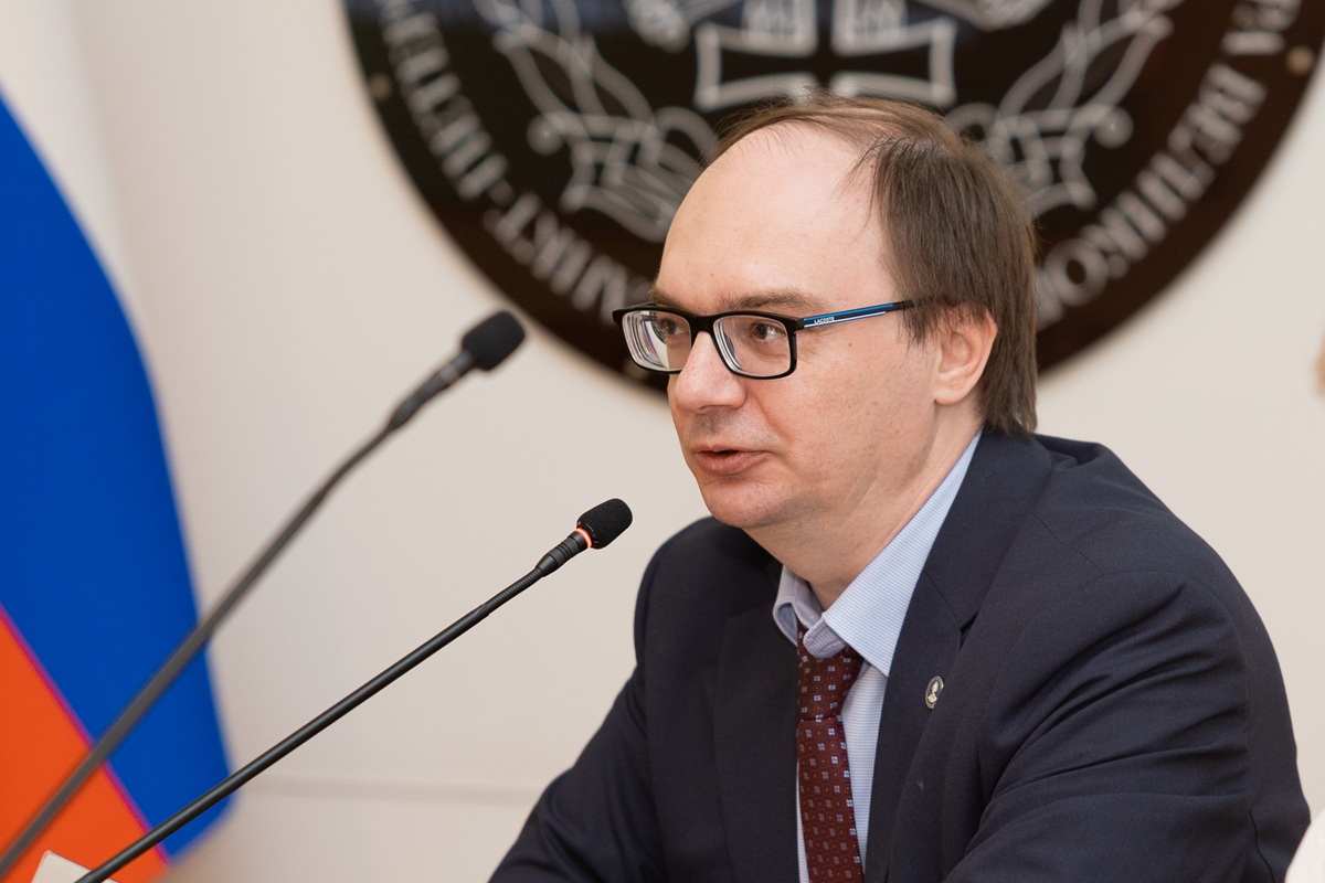Директор Института биомедицинских систем и биотехнологий Андрей Васин 
