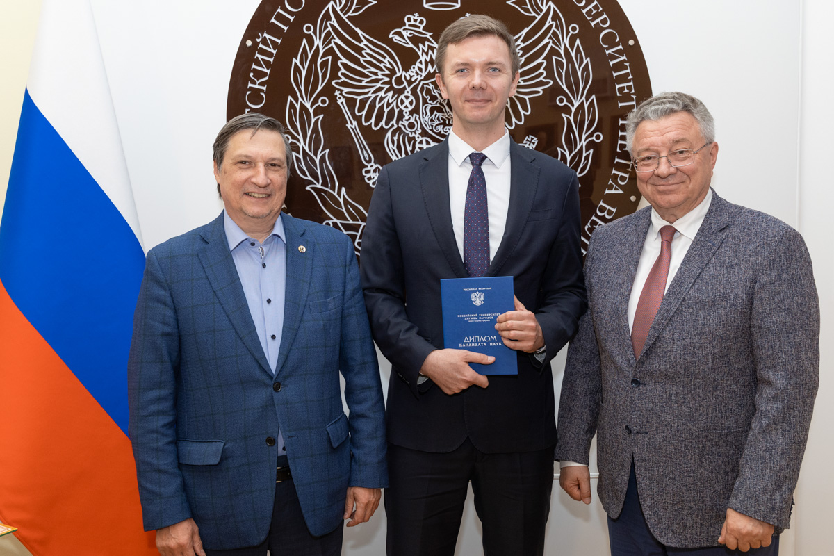 Проректор по международной деятельности Дмитрий Арсеньев, Павел Неделько, Андрей Рудской 