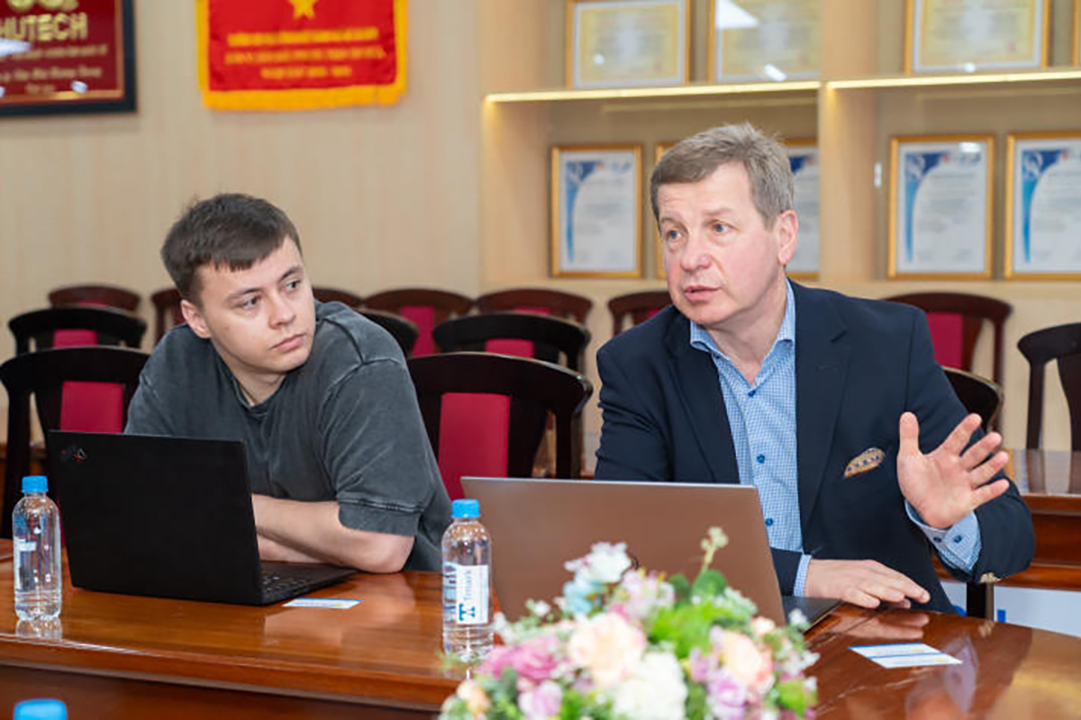 На встрече в HUTECH стороны обсудили тематику совместного проекта для подачи заявки на грант Минобрнауки России 