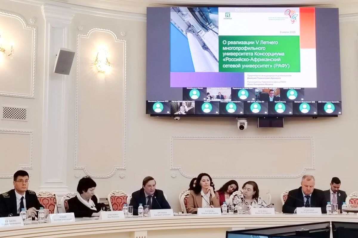 Проректор по международной деятельности СПбПУ Дмитрий Арсеньев 