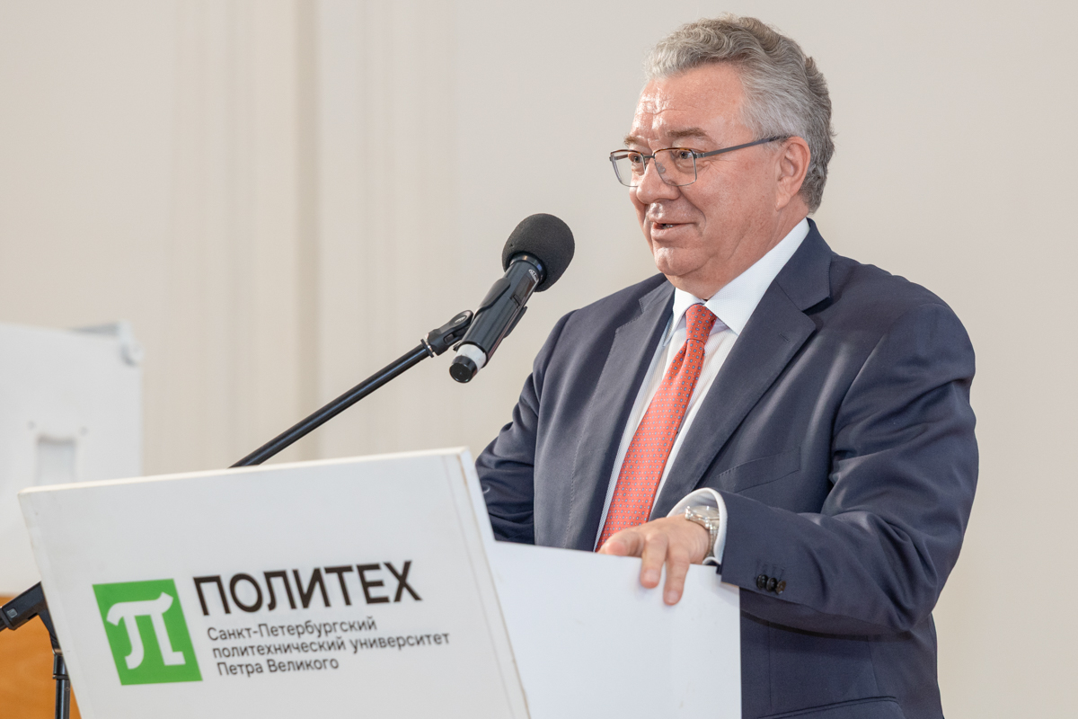1 сентября пройдёт встреча ректора Андрея Рудского с сотрудниками 