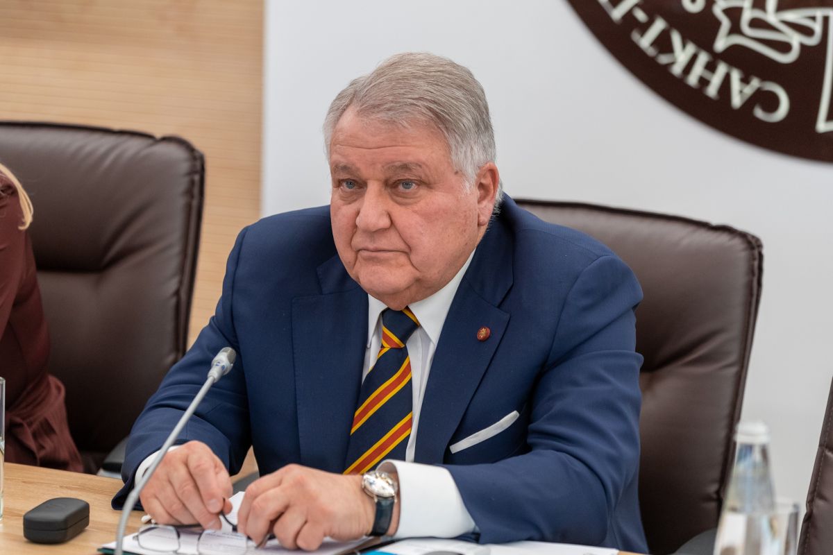 Михаил Ковальчук 