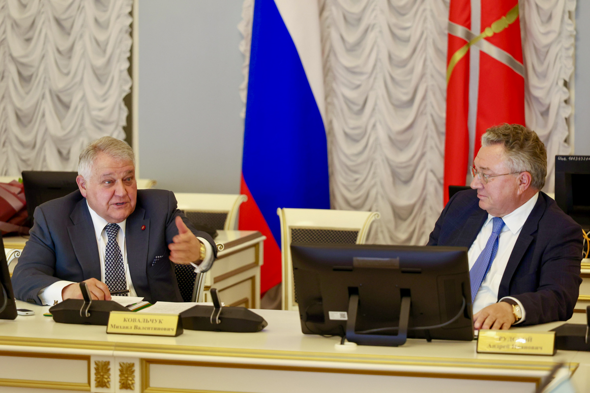 Председатель Набсовета СПбПУ, президент НИЦ «Курчатовский институт» Михаил Ковальчук и ректор СПбПУ Андрей Рудской 