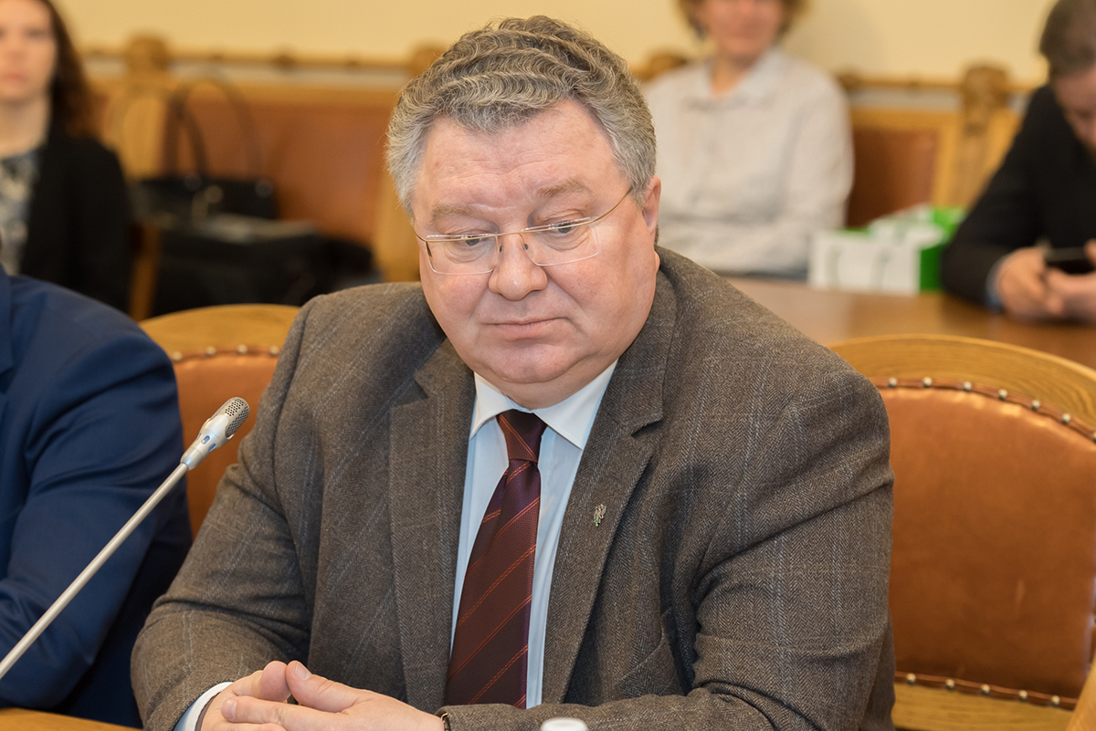Ректор СПбПУ А.И. Рудской, обращаясь к делегации DLR: По структуре мы с вами родственные организации Ректор СПбПУ А.И. Рудской, обращаясь к делегации DLR: По структуре мы с вами родственные организации