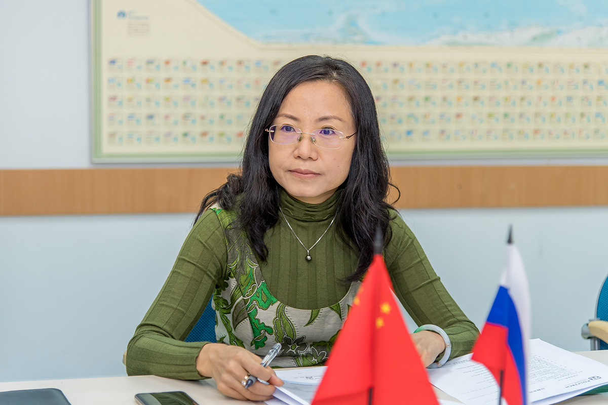 Замдиректора Института стратегического сотрудничества между Китаем и Россией Лю ВЭЙ Замдиректора Института стратегического сотрудничества между Китаем и Россией Лю ВЭЙ