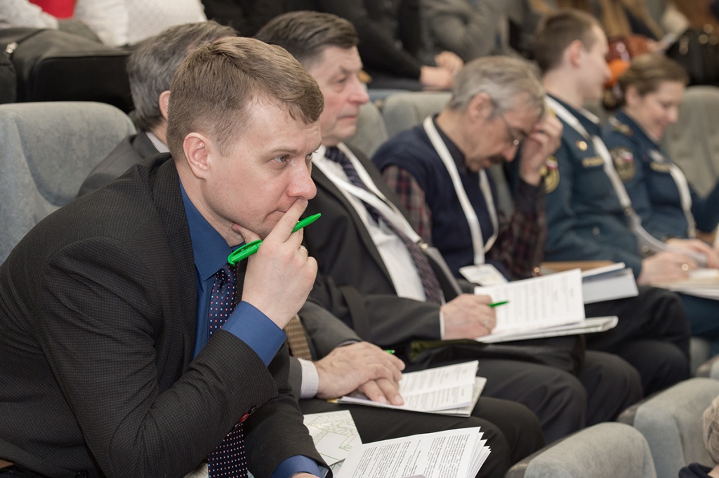 Тематика и количество представленных на конференции докладов убедительно доказали, что Арктика сегодня является стратегически важным регионом для нашей страны Тематика и количество представленных на конференции докладов убедительно доказали, что Арктика сегодня является стратегически важным регионом для нашей страны