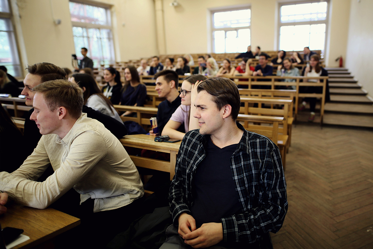 Участники смело заявили о себе перед студентами и компетентным жюри Участники смело заявили о себе перед студентами и компетентным жюри